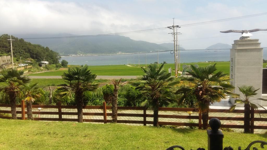 American Village Pension Manoa Namhae Cameră foto