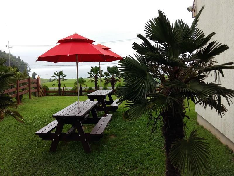 American Village Pension Manoa Namhae Exterior foto